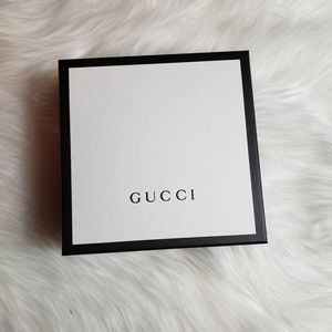 Gucci box